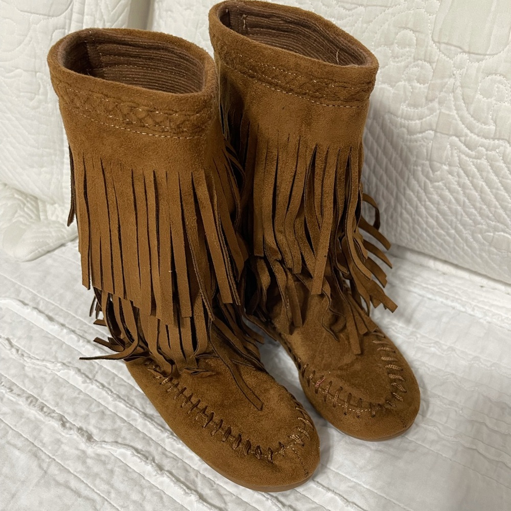 Rampage Girls Fringe Suede Boots Size 12